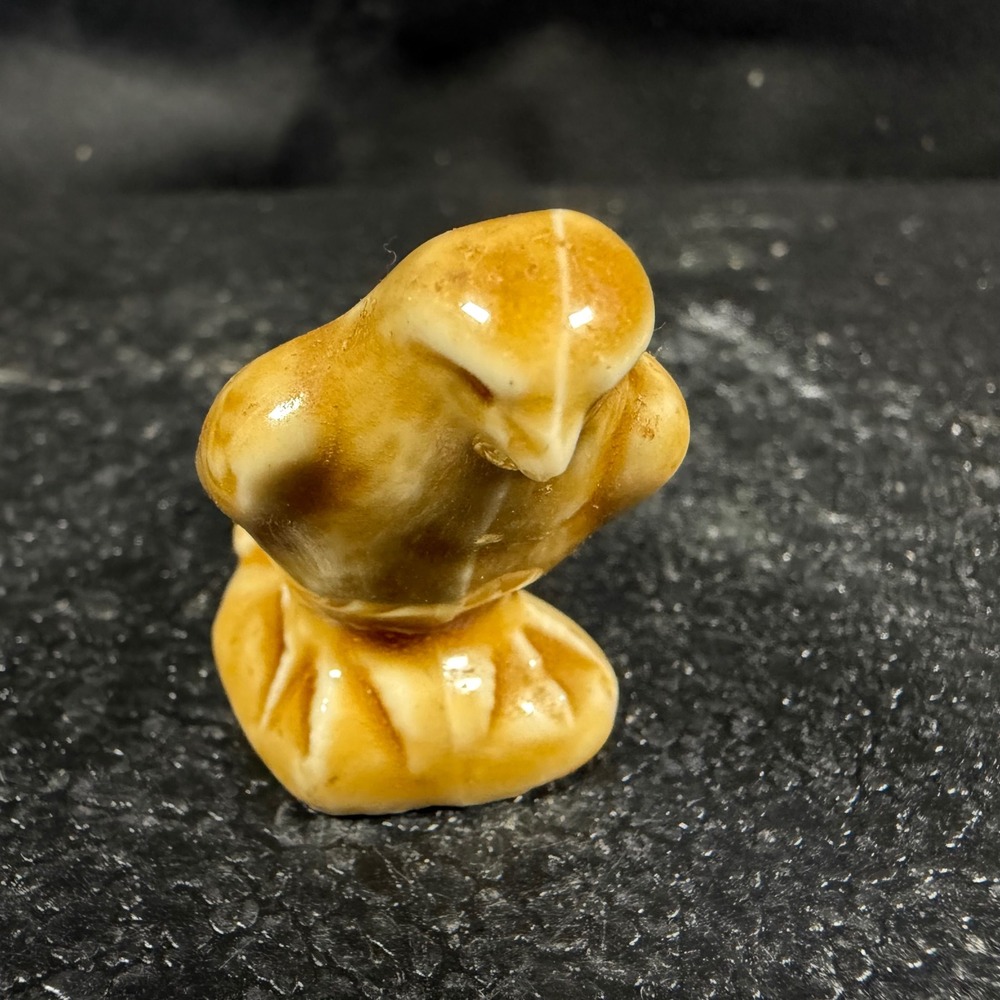 Vintage Wade Whimsies Bird Figurine Porcelain Miniature Made in England Tan